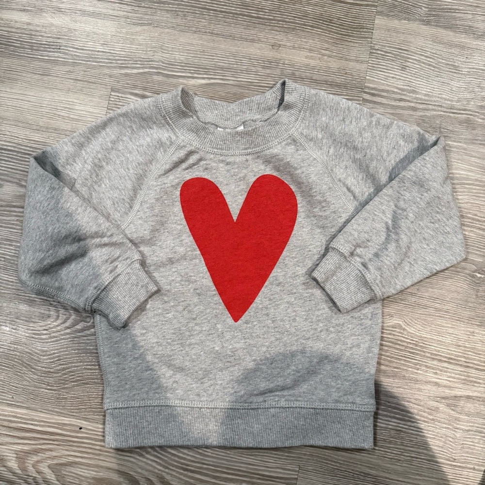 Hanna Andersson Toddler Heart Sweatshirt Gray Red Size 2T